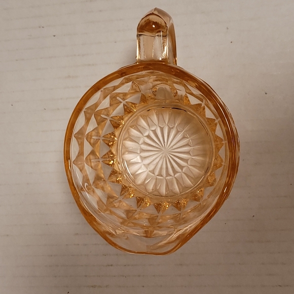 Beautiful Vintage Pink Depression Glass Creamer - Picture 5 of 11